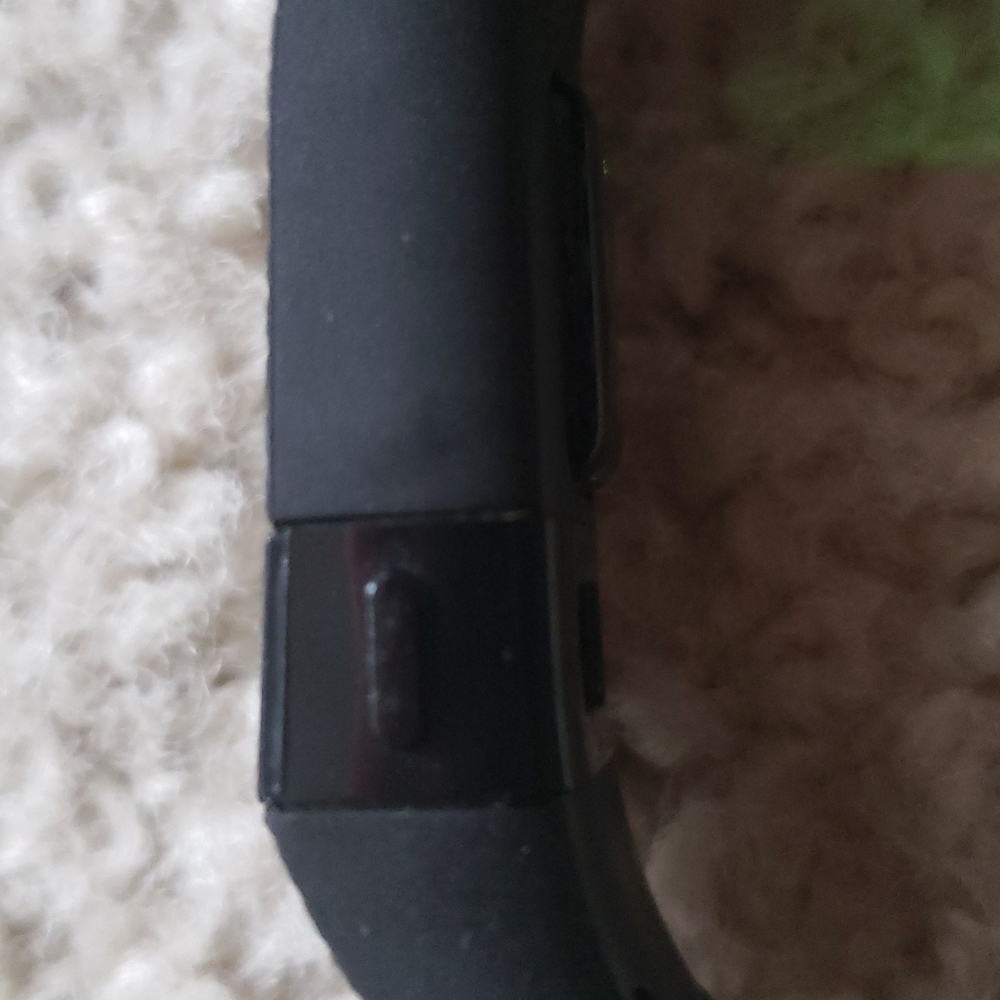 Fitbit Watch - Picture 6 of 6